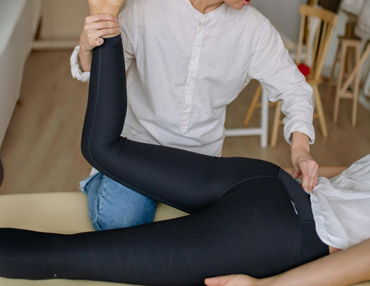 Leg Pain During Period: Causes, Symptoms & Effective Relief Tips